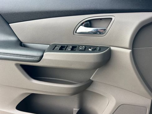 Used 2016 Honda Odyssey EX image 12