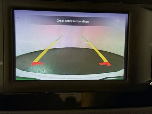 Used 2023 Chrysler Voyager LX FWD image 19