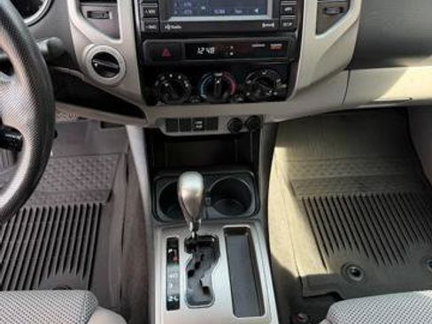 Used 2012 Toyota Tacoma 4x4 Double Cab w/ TRD Sport Upgrade Pkg image 12