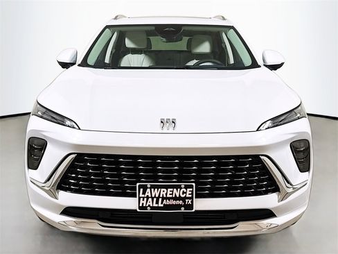 New 2026 Buick Envision Avenir image 2