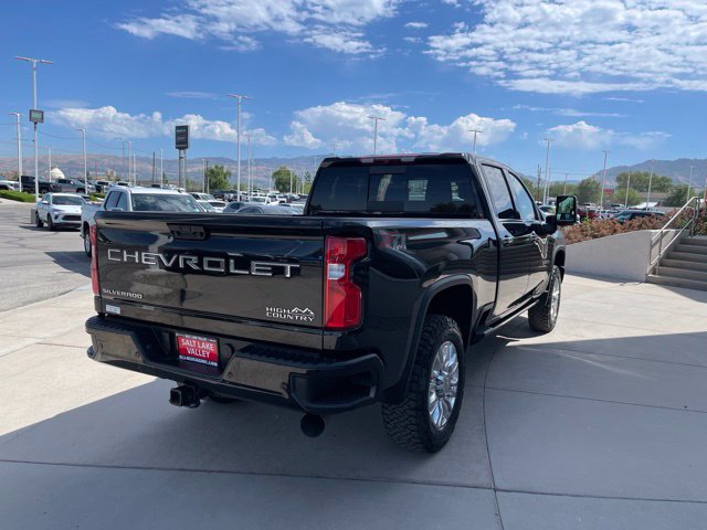 Used 2022 Chevrolet Silverado 3500 High Country w/ Safety Package II AWD/4WD image 5