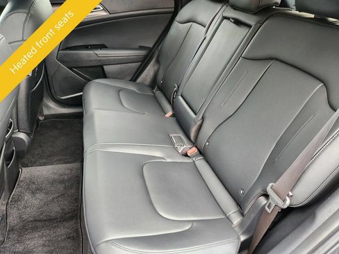 Used 2025 Kia Sportage EX AWD/4WD image 16