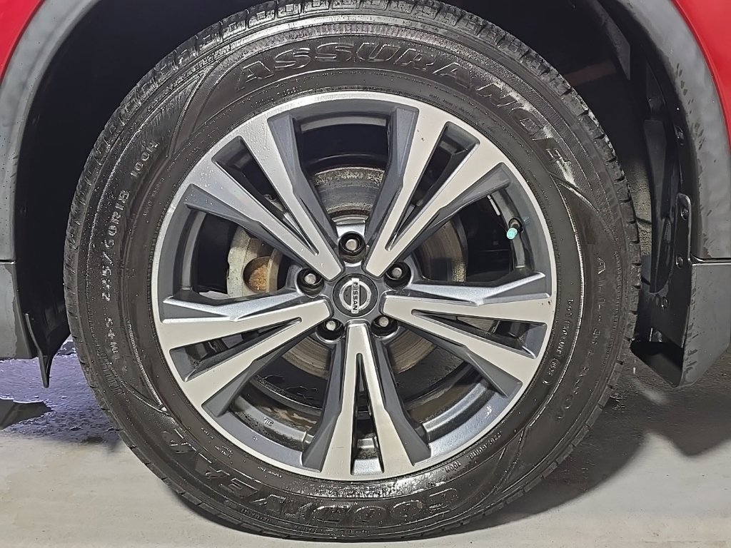 Used 2018 Nissan Rogue SL w/ Premium Package AWD/4WD image 13