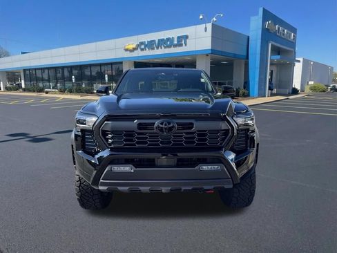 Used 2026 Toyota Tacoma TRD Off-Road AWD/4WD image 2