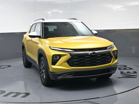 New 2025 Chevrolet TrailBlazer ACTIV w/ Convenience Package FWD image 3