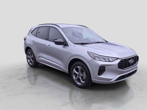 Used 2024 Ford Escape ST-Line w/ Tech Pack #1 AWD/4WD image 2