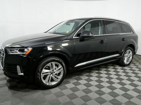 Used 2023 Audi Q7 2.0T Premium w/ Towing Package image 27