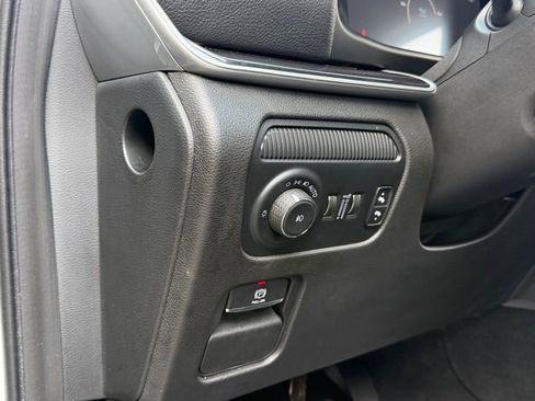 Used 2024 Jeep Wagoneer 4WD image 28