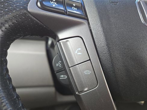 Used 2011 Honda Odyssey Touring image 14