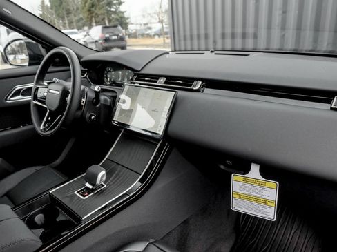 Used 2026 Land Rover Range Rover Velar S image 22