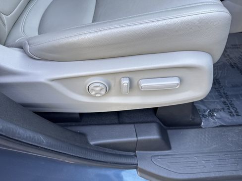 Used 2025 Honda Odyssey EX-L image 17