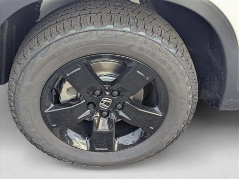 New 2025 Honda Ridgeline Black Edition image 9