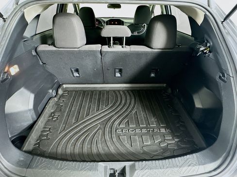 Used 2024 Subaru Crosstrek 2.0i Premium image 27