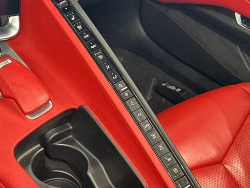 Used 2022 Chevrolet Corvette Stingray Preferred Cpe w/ Battery Protection Package RWD image 15
