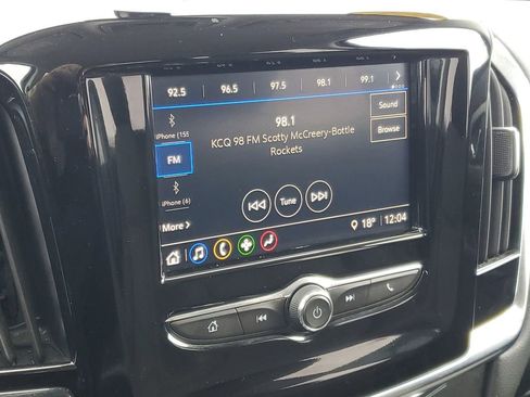 Used 2021 Chevrolet Traverse LS image 15