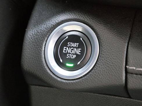 Used 2023 Buick Envision Essence image 29