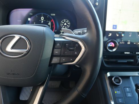 Used 2024 Lexus GX 550 image 15