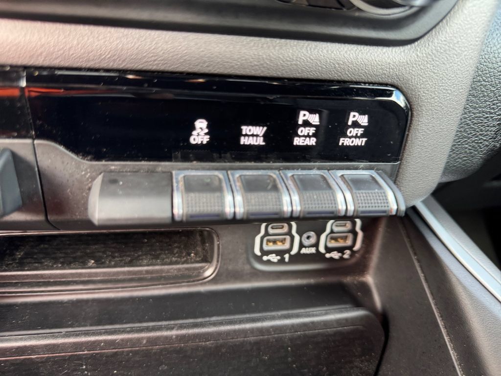 Used 2022 RAM 1500 Big Horn AWD/4WD image 34