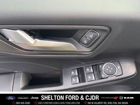 New 2025 Ford Escape SE image 12