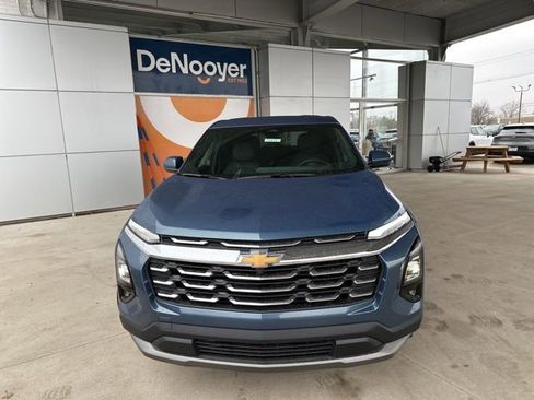 New 2026 Chevrolet Equinox LT image 2