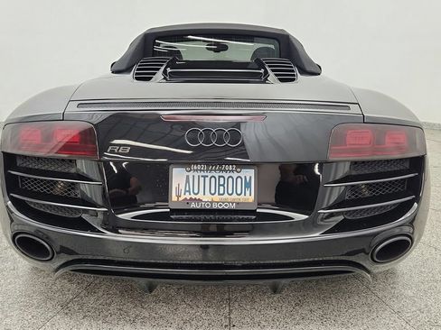 Used 2011 Audi R8 V10 w/ Enhanced Leather Pkg AWD/4WD image 16
