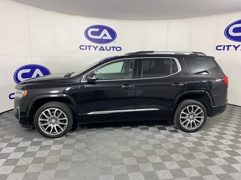 Used 2023 GMC Acadia Denali w/ Denali Technology Package FWD image 6
