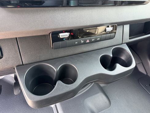 New 2025 Mercedes-Benz Sprinter 2500 image 12