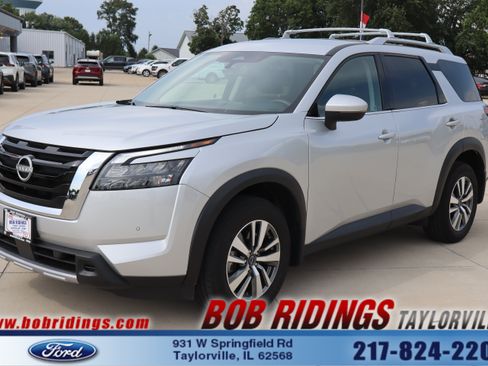 Used 2025 Nissan Pathfinder SL w/ Cargo Package AWD/4WD image 1