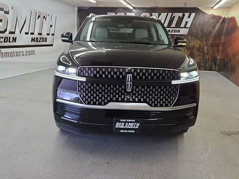 New 2025 Lincoln Navigator L Reserve image 18