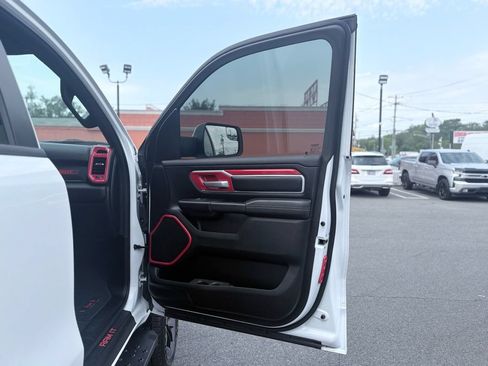 Used 2020 RAM 1500 Big Horn AWD/4WD image 37