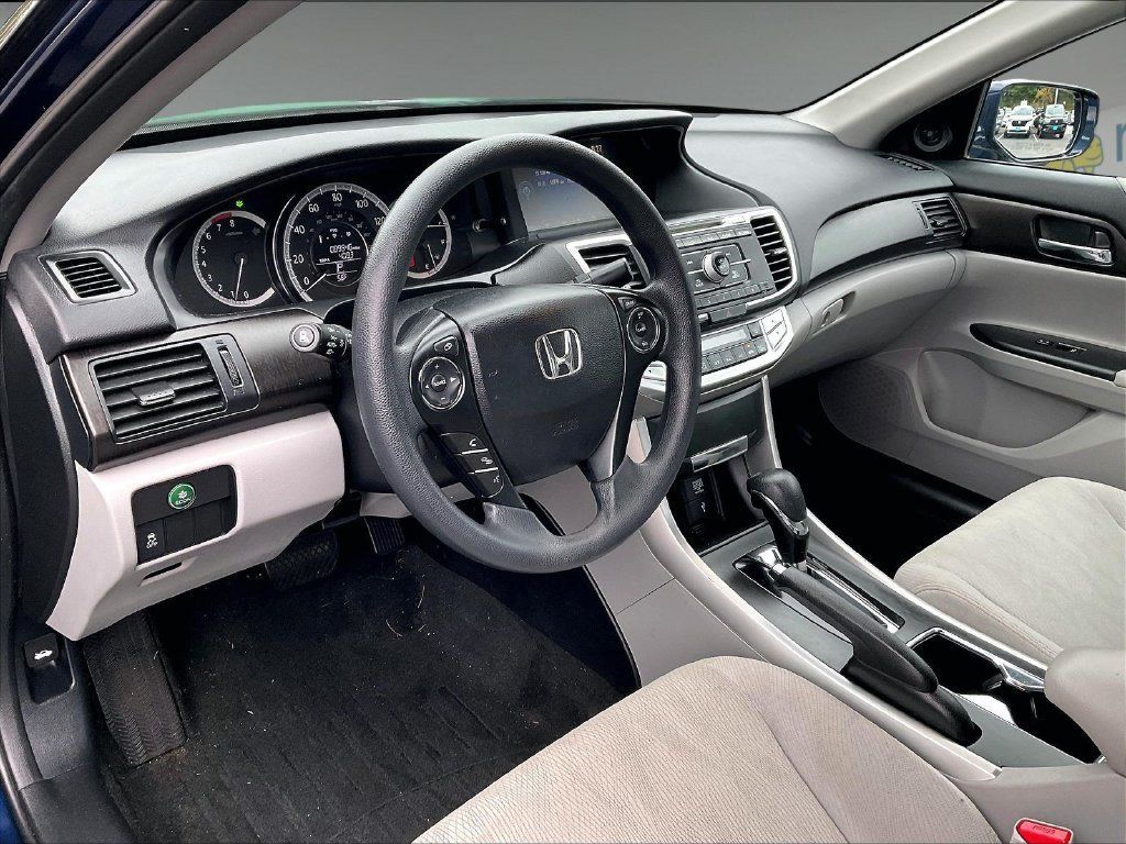 Used 2015 Honda Accord EX image 8