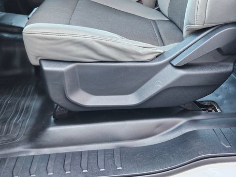 Used 2017 Ford F150 XL w/ Equipment Group 101A Mid RWD image 20