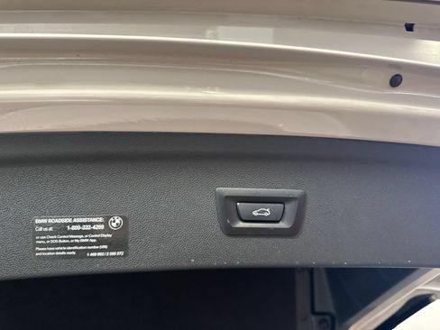 Used 2026 BMW iX xDrive60 AWD/4WD image 12