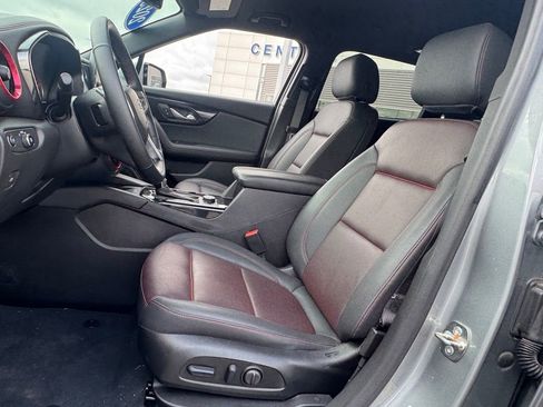 Used 2025 Chevrolet Blazer RS image 16