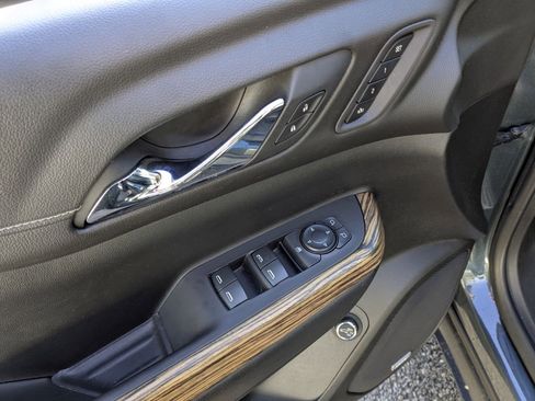 Used 2019 GMC Acadia Denali w/ Technology Package image 10