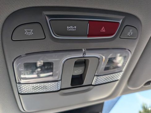 Used 2024 Kia Telluride S w/ S Sunroof Package FWD image 12