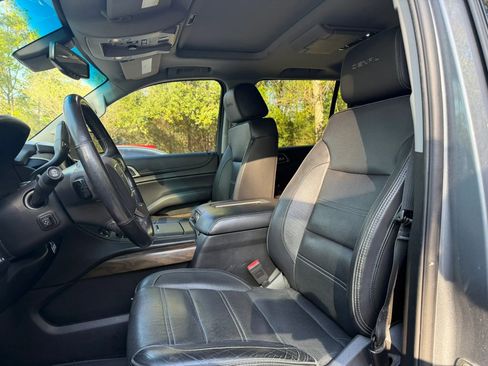 Used 2018 GMC Yukon Denali w/ Open Road Package AWD/4WD image 17