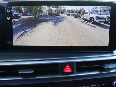 New 2026 Kia Sorento S w/ S Panoramic Sunroof Package image 50