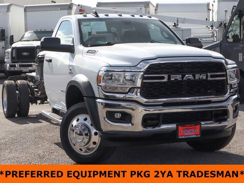 Used 2022 RAM 5500 Tradesman image 2