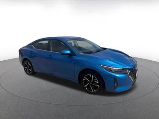 Used 2025 Nissan Sentra SV FWD video 2