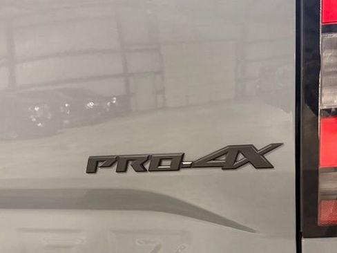 Used 2023 Nissan Frontier PRO-4X w/ Pro Convenience Package AWD/4WD image 9