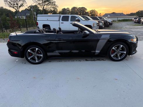 Used 2015 Ford Mustang Convertible w/ Equipment Group 051A RWD image 10