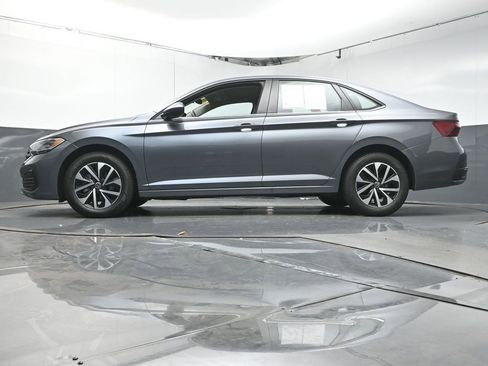 Used 2024 Volkswagen Jetta S image 32