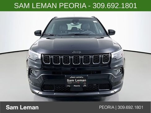 New 2026 Jeep Compass Latitude image 2