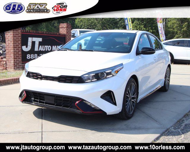 Used 2023 Kia Forte GT-Line w/ GT-Line Premium Package FWD image 3