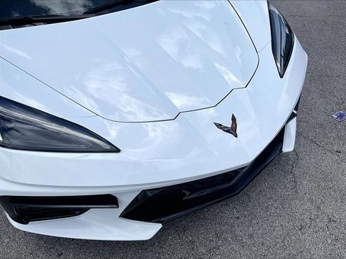 Used 2025 Chevrolet Corvette Stingray Coupe w/ Z51 Performance Package RWD image 27