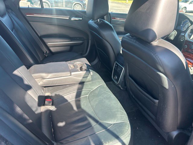 Used 2014 Chrysler 300 AWD w/ Driver Convenience Group image 8