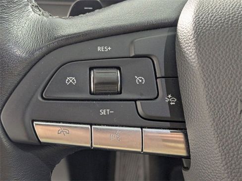 Used 2024 Cadillac XT4 Premium Luxury image 16