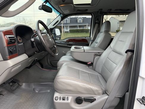 Used 2005 Ford F250 Lariat image 15