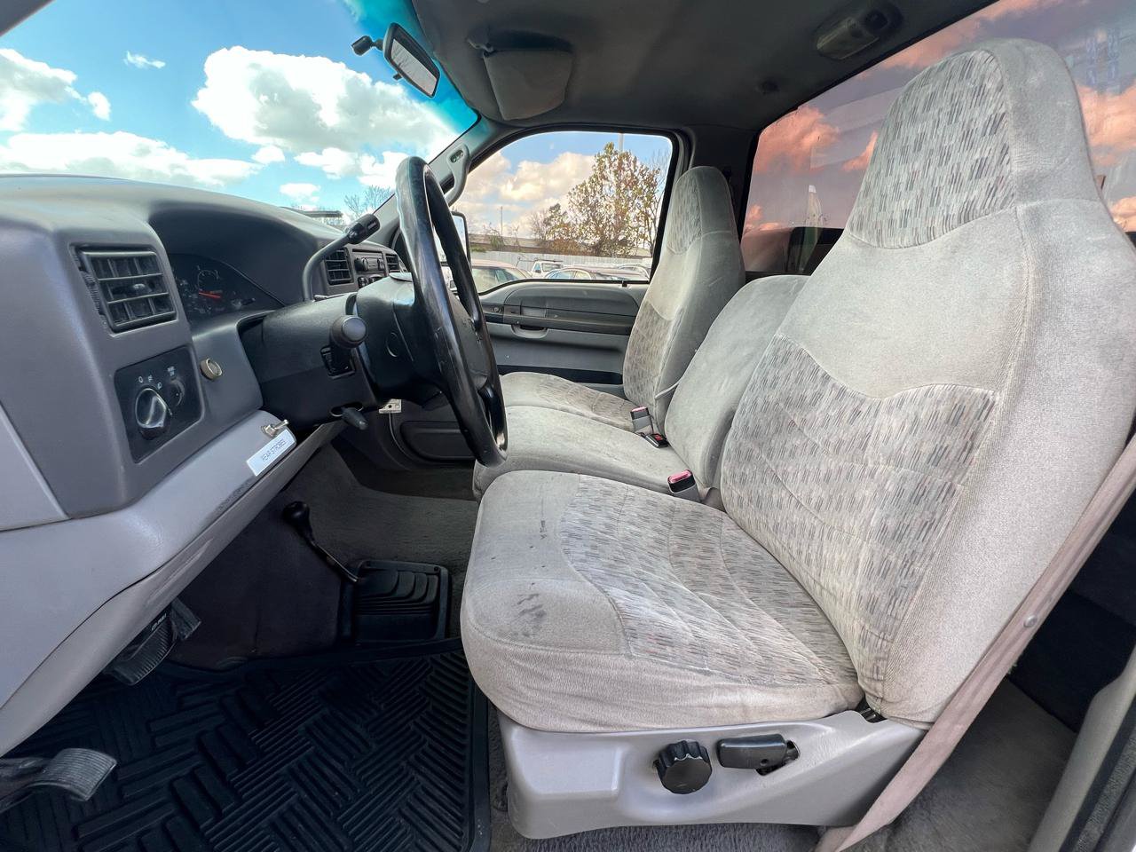 Used 2000 Ford F350 4x4 Regular Cab DRW Super Duty image 48